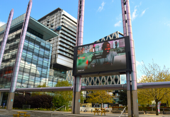 DOOH_carousel_03